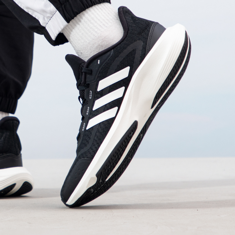 Мужская и женская обувь Adidas – обзор и цена Lightweight Road Running Shoes